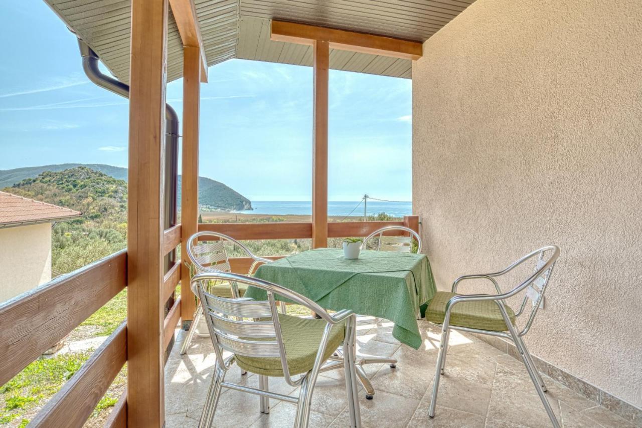 Two Bedroom House With Sea View Maj Buljarica Buitenkant foto