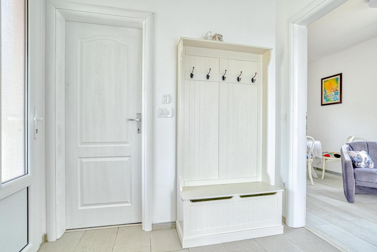 Two Bedroom House With Sea View Maj Buljarica Buitenkant foto