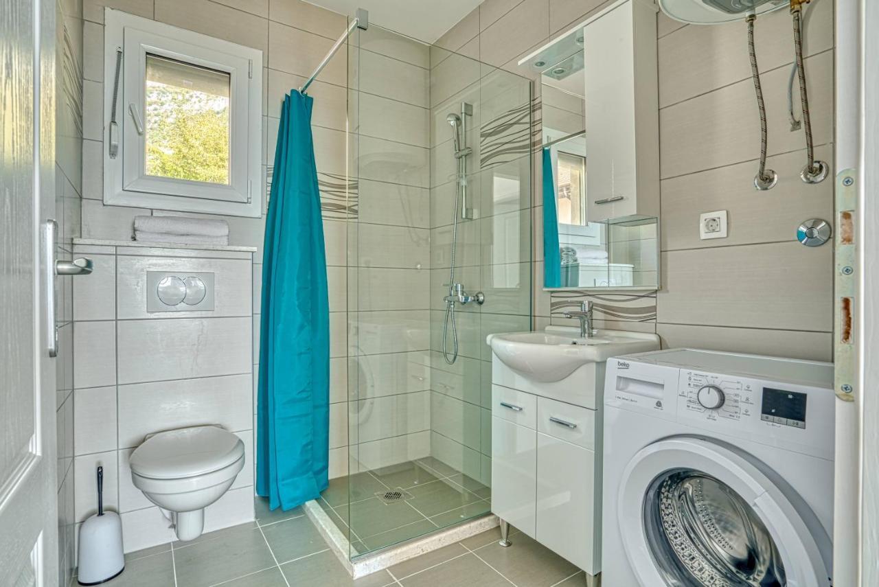 Two Bedroom House With Sea View Maj Buljarica Buitenkant foto